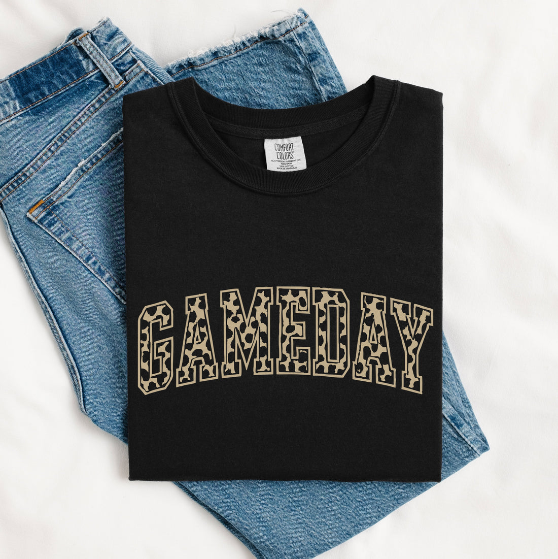 Black comfort colors t-shirt with leopard GAMEDAY graphic – fall football outfit for women