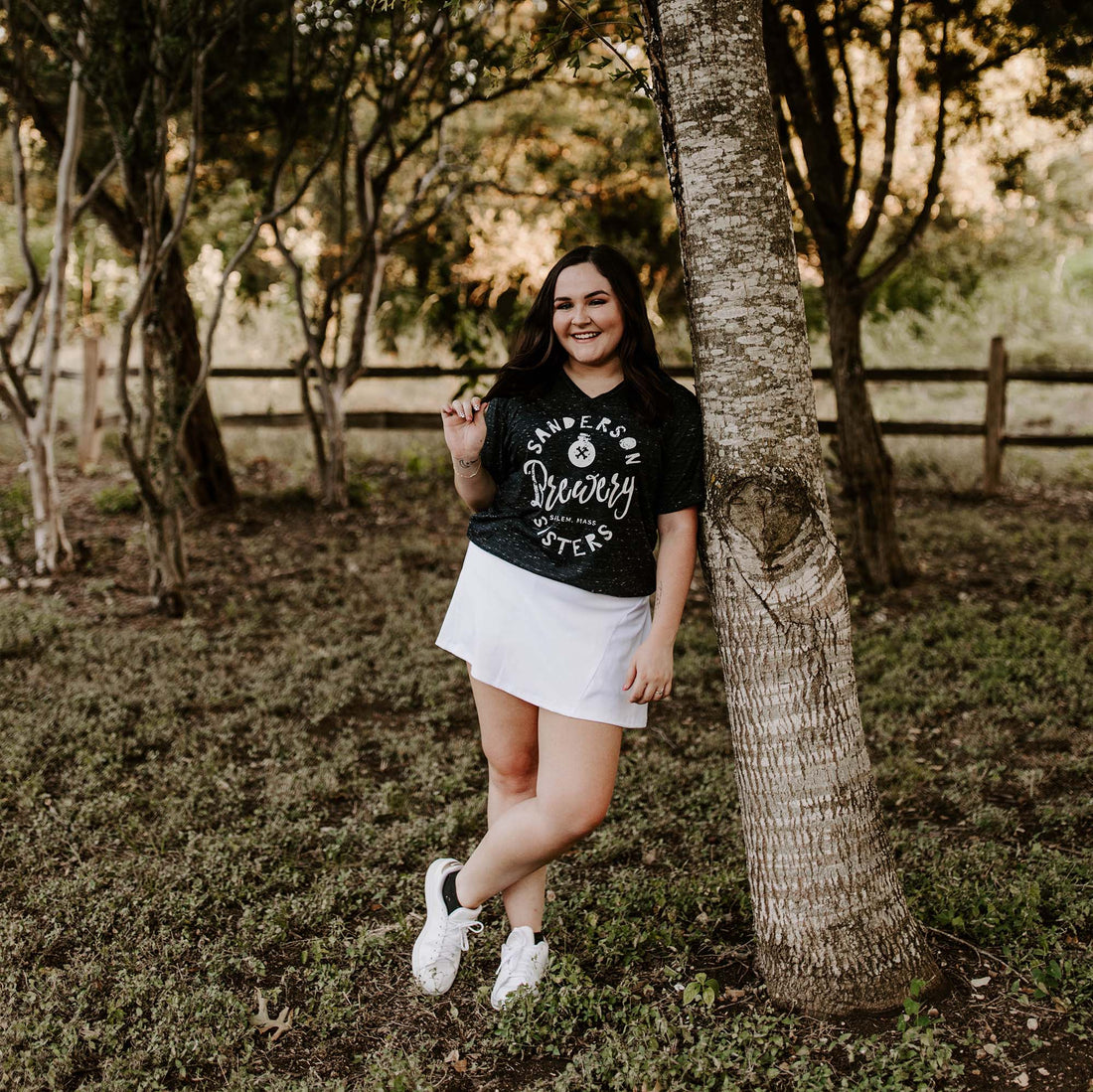 Sanderson Sisters Brewery (Black Marble), Halloween Graphic Shirt – Funny Coffee Mug