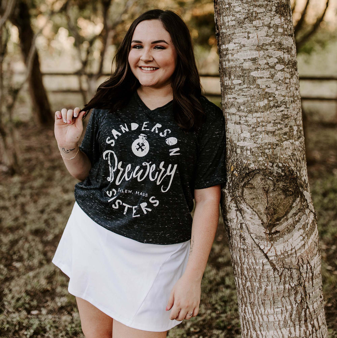 Sanderson Sisters Brewery (Black Marble), Halloween Graphic Shirt – Funny Coffee Mug