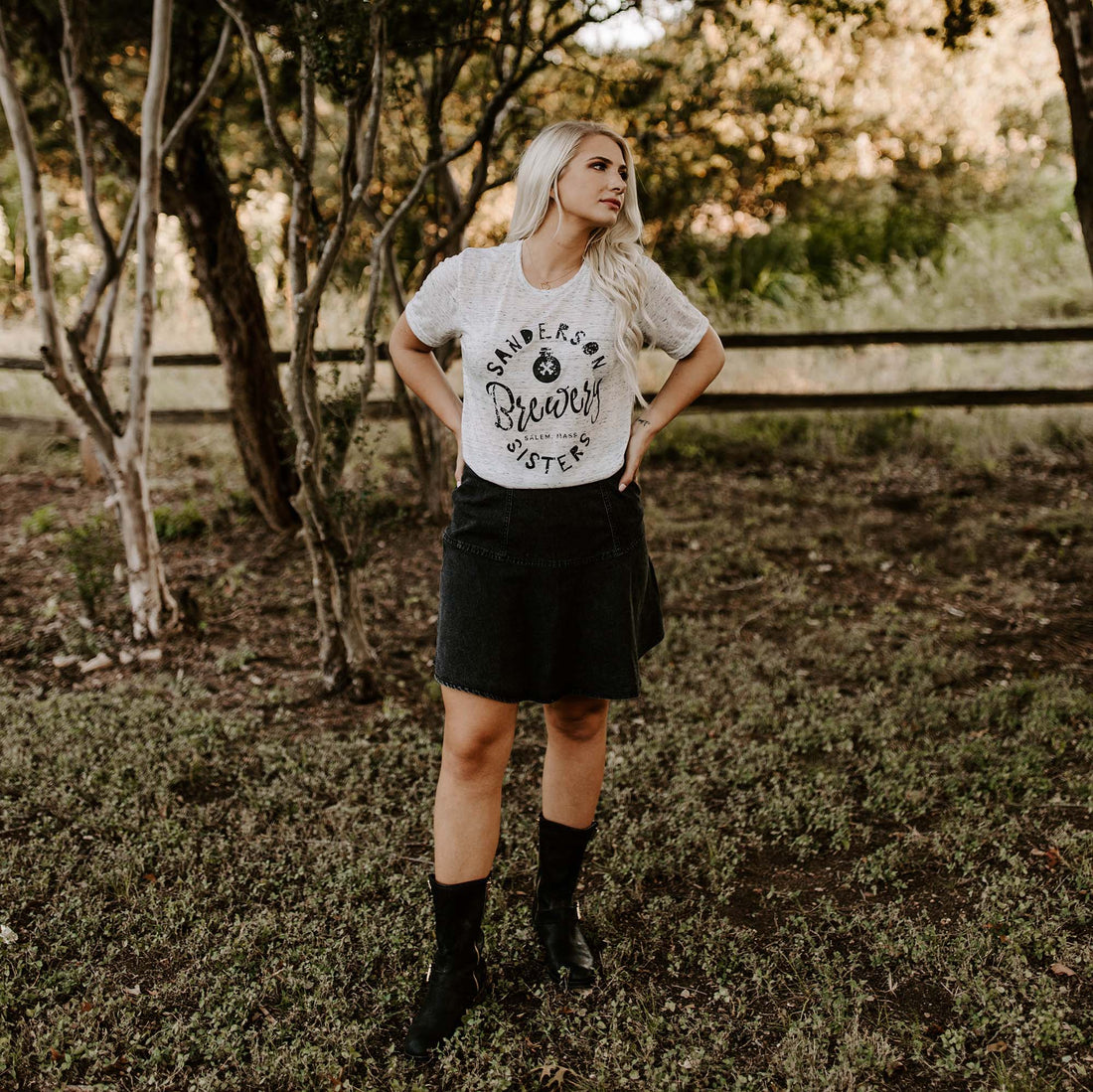 Sanderson Sisters Brewery (white marble), Halloween Graphic Shirt – Funny Coffee Mug