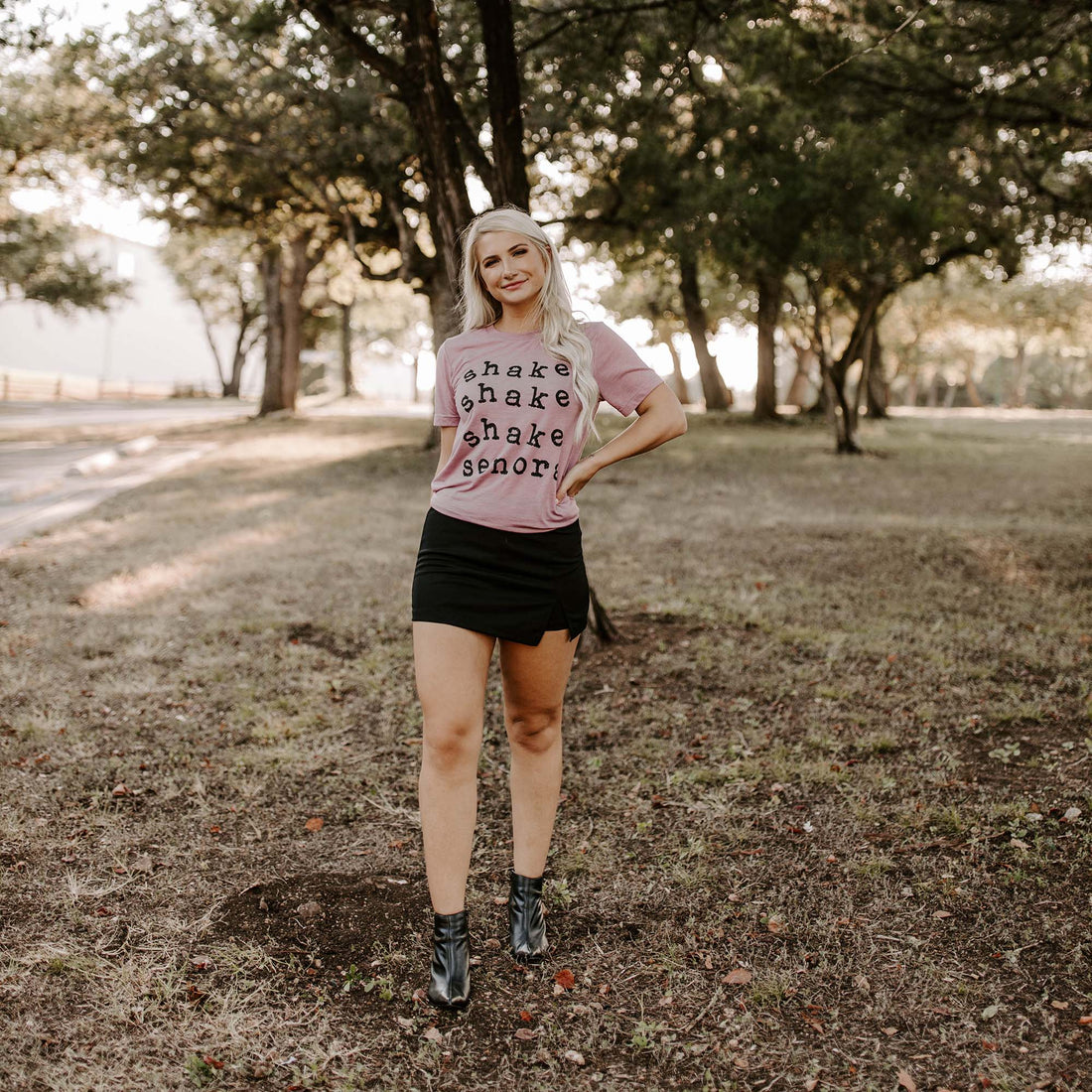 Shake Shake Shake Senora Shirt, Halloween Graphic Tee – Funny Coffee Mug