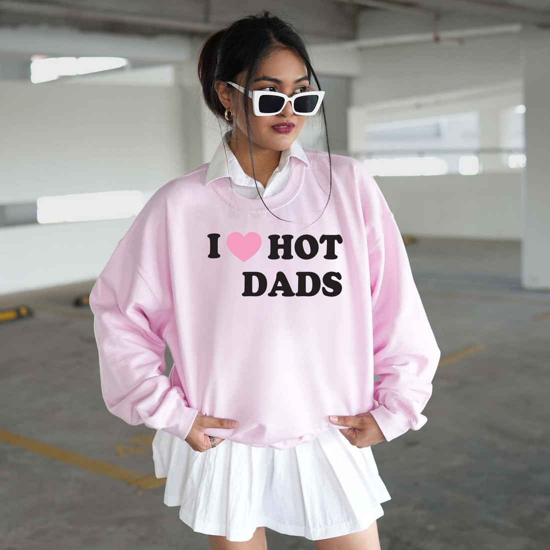 I Love Hot Dads Sweatshirt (Pink)